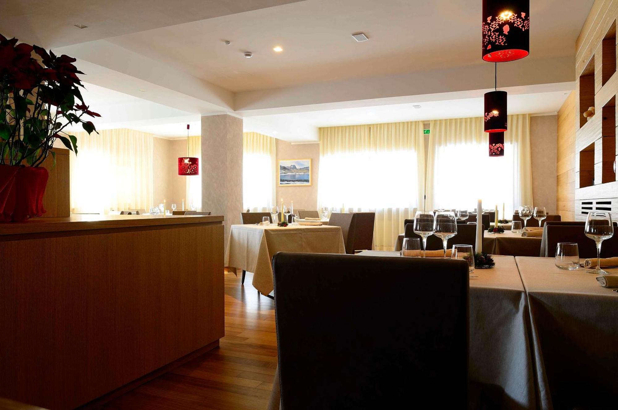 Hotel Nido Dell'Aquila Assergi Ngoại thất bức ảnh